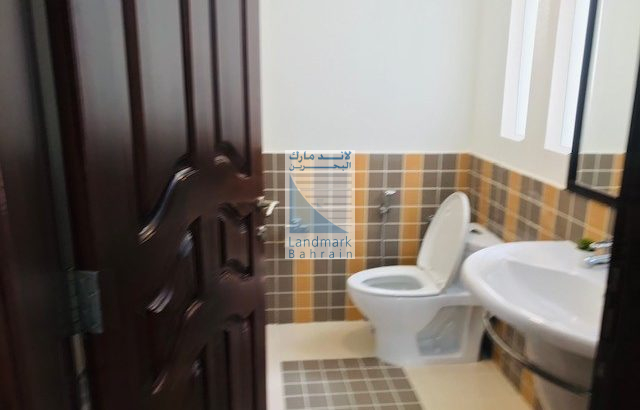 juffair fully renveted 4BR f/furnished villa for lease.