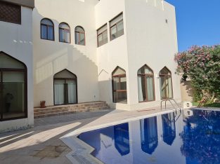 5BRHuge compound villa with private pool for lease
